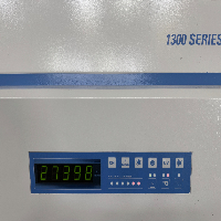 Thermo 1300 Series A2 4' BioSafety Cabinet image 3